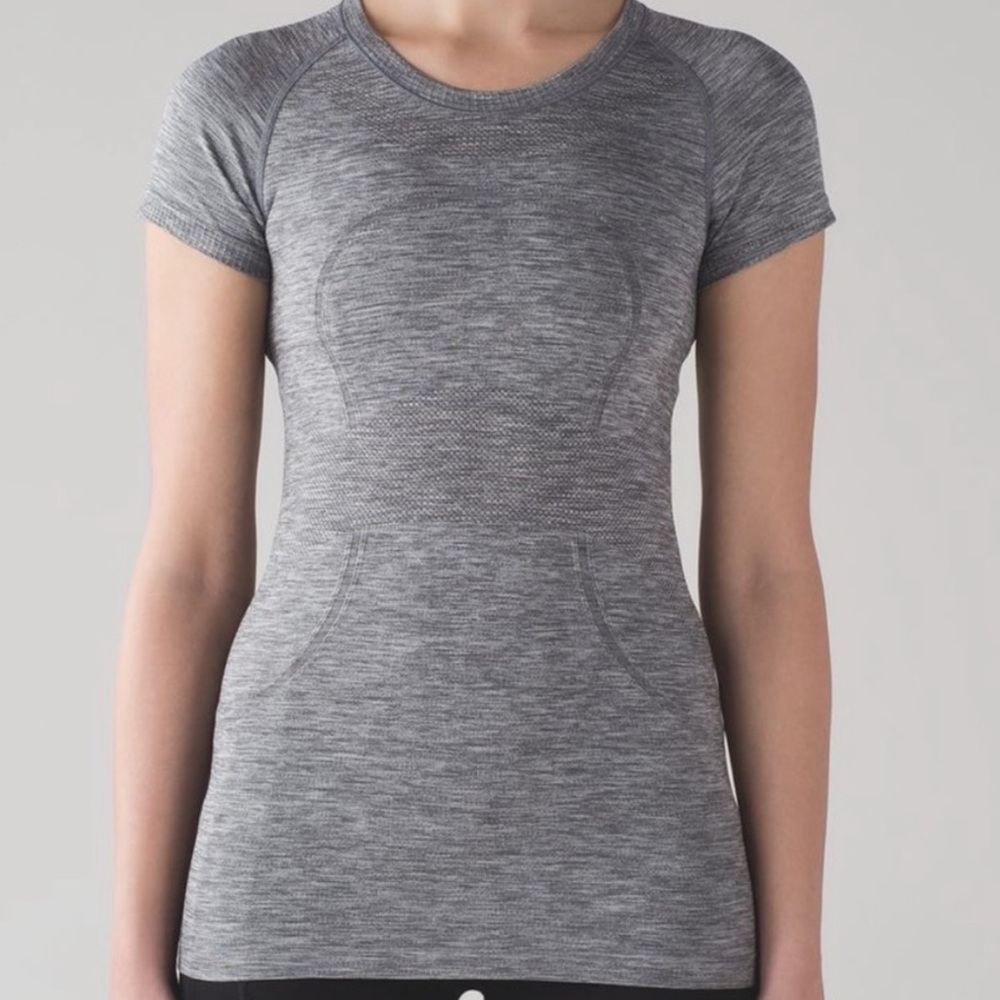 Lululemon Swiftly Tee Size 6